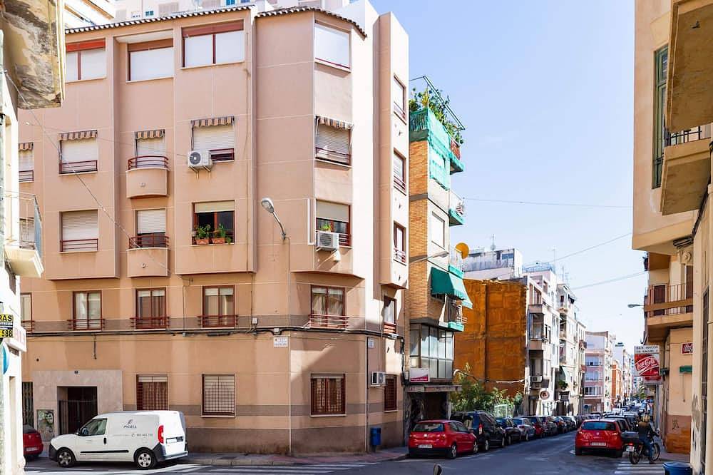 Apartamento entero, Apartamento muy próximo al centro y a la playa in Campoamor, Alicante