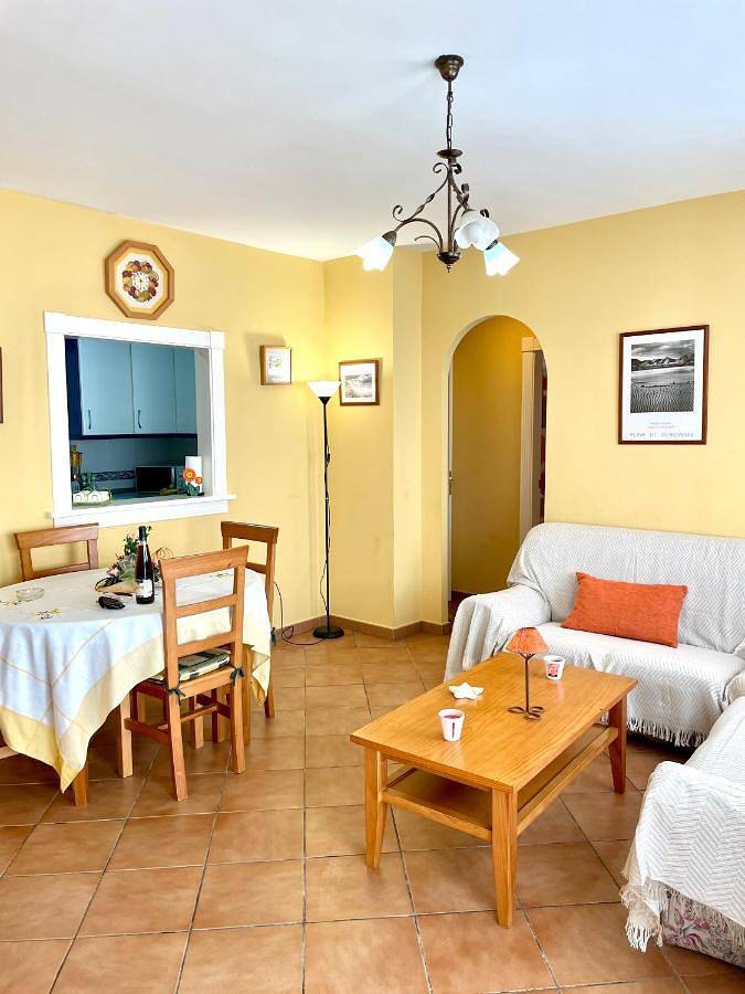 Gîte pour 5 personnes, avec balcon dans La Isleta del Moro - 3