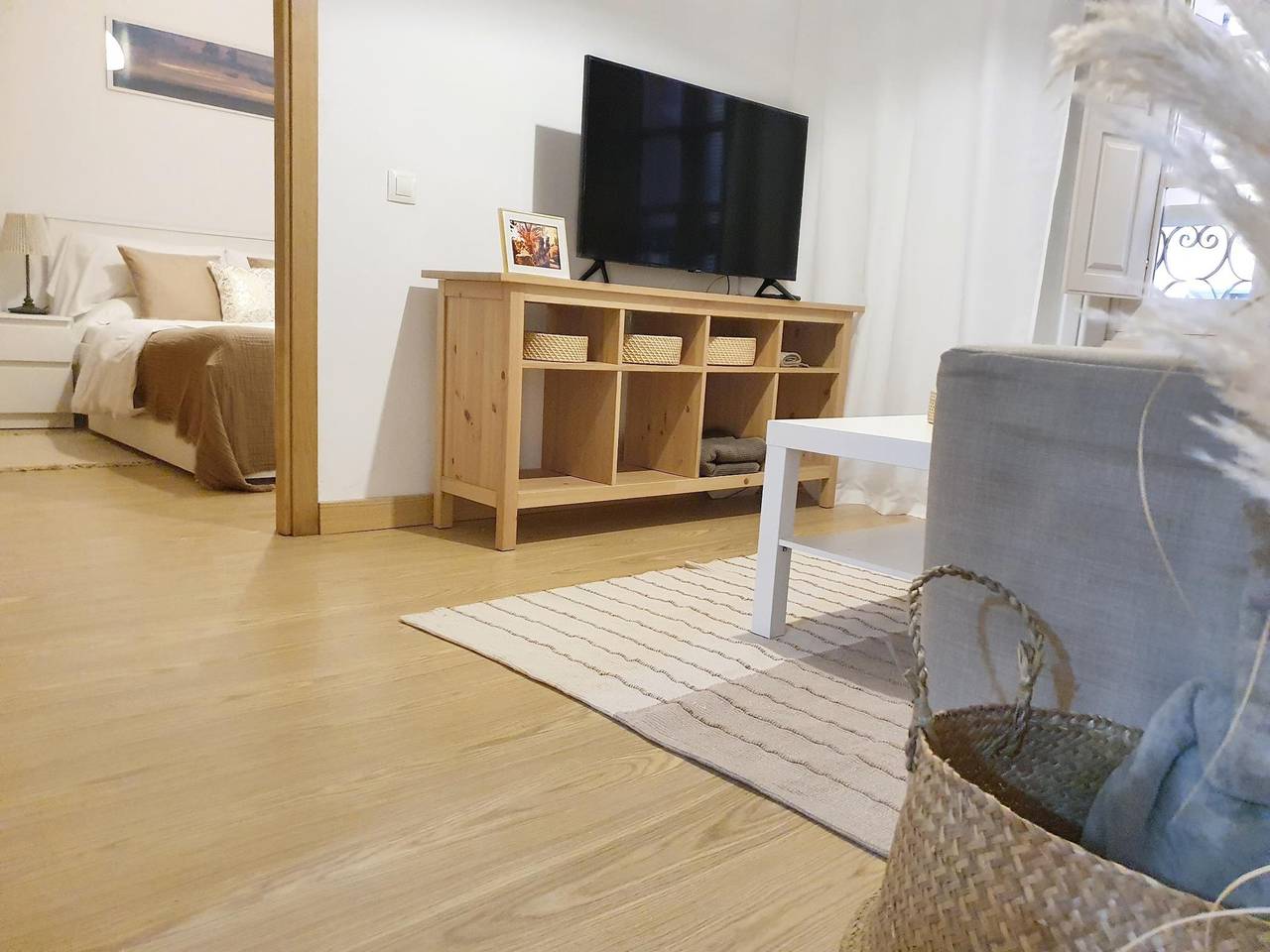 Entire holiday apartment, Del Parque Flats Mitjana in Malaga Centro Historico, Malaga