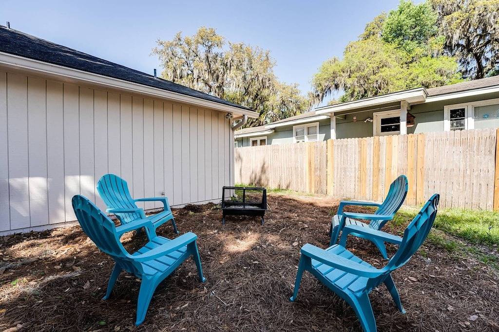 In Green Cove Springs, Fenced Bikes, Boat/Rv Parking, Near Public Ramp, Seasonal Pool, Dogs Ok in Clay County (FL)