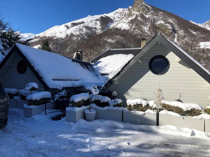 Casa rural con piscina para 12 personas, con Jacuzzi y Terraza además de Jardín y Piscina para niños en Parque nacional de Ordesa y Monte Perdido - 4