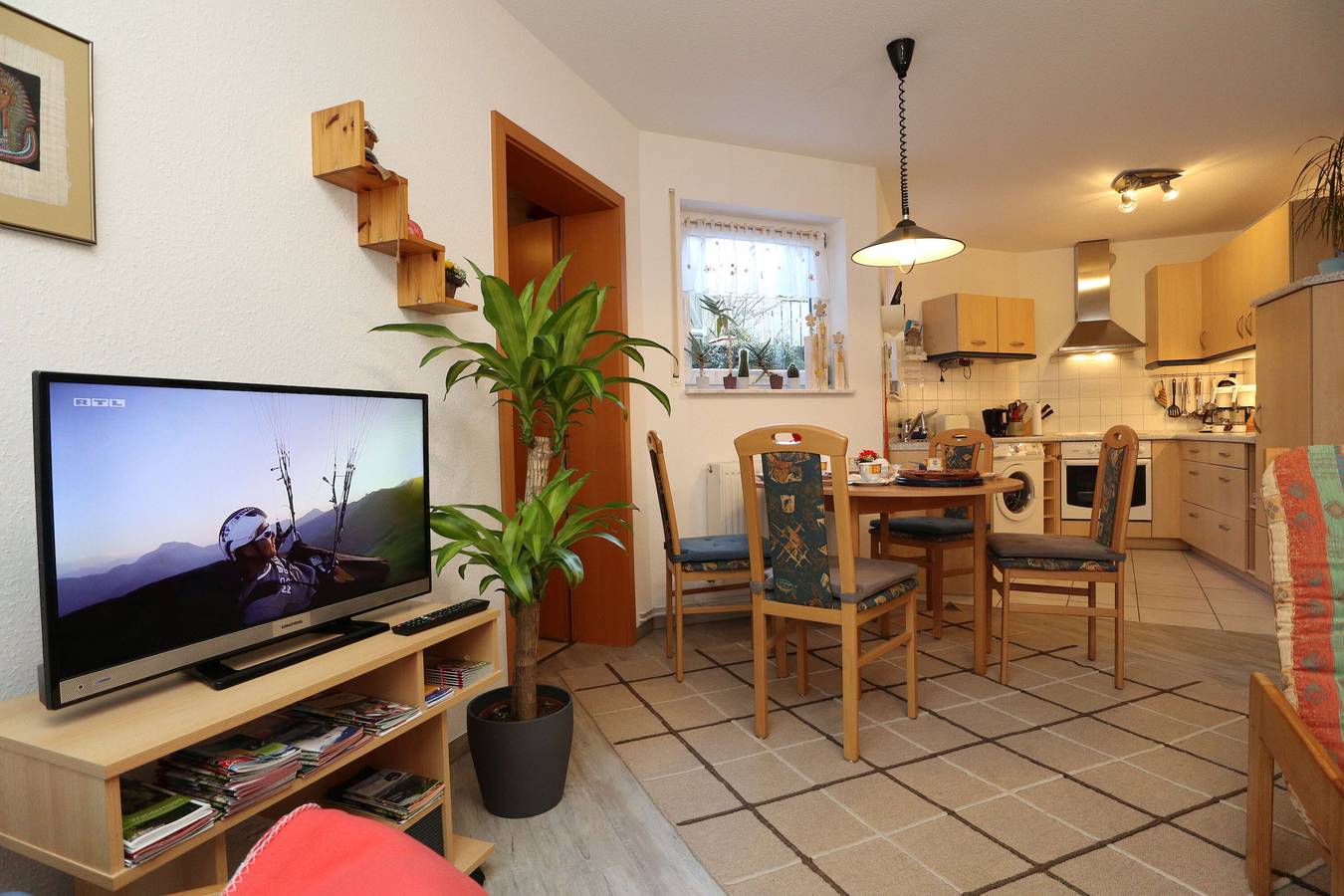 Ganze Wohnung, Ferienwohnung 'Kirsten' mit privater Terrasse, privatem Garten und Wlan in Sankt Peter, Südschwarzwald