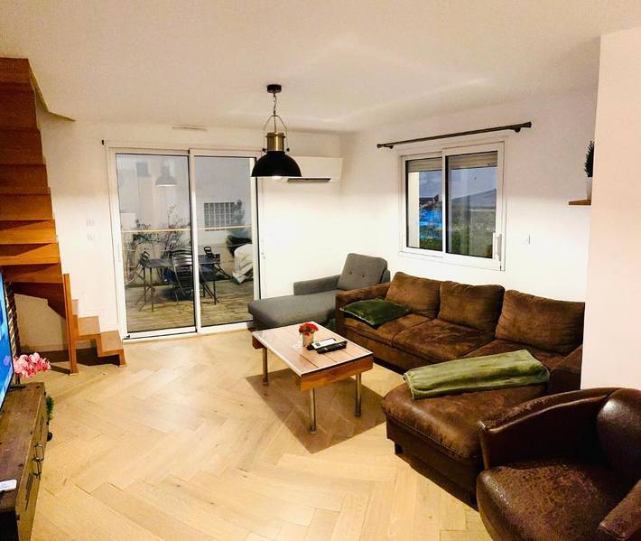 Location de vacances pour 11 personnes, avec vue ainsi que jardin et terrasse, animaux acceptés à Colombes - 3