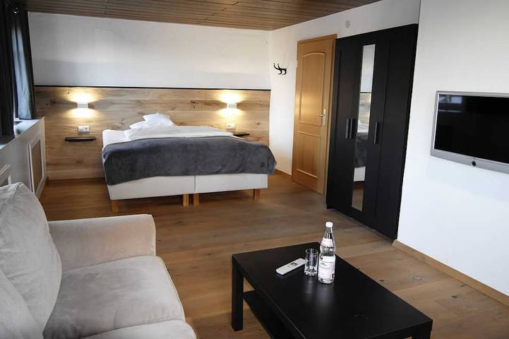Doppelzimmer - Gasthof Wäscherschloß in Wäschenbeuren, Landkreis Göppingen