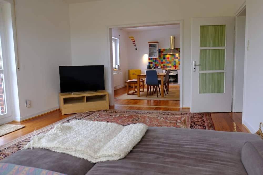 Ganze Wohnung, Geräumig-freundliche Ferienwohnung am Helental in Bad Wildungen  (4 Pers.) in Bad Wildungen, Waldecker Land