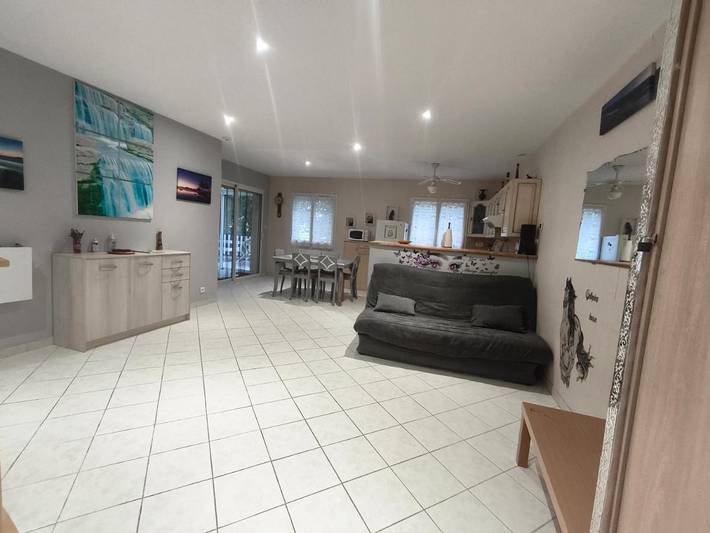 Location de vacances pour 7 personnes, avec vue et jardin, adapté aux familles à Caussade - 3
