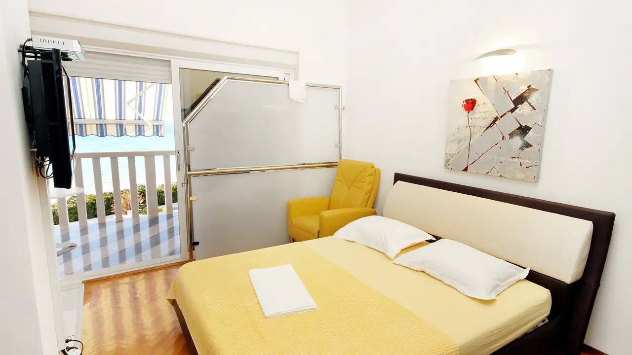 Ganzes Studio, Studio für 2 Personen (17 m²) in Rogoznica in Rogoznica, Šibenik-Knin
