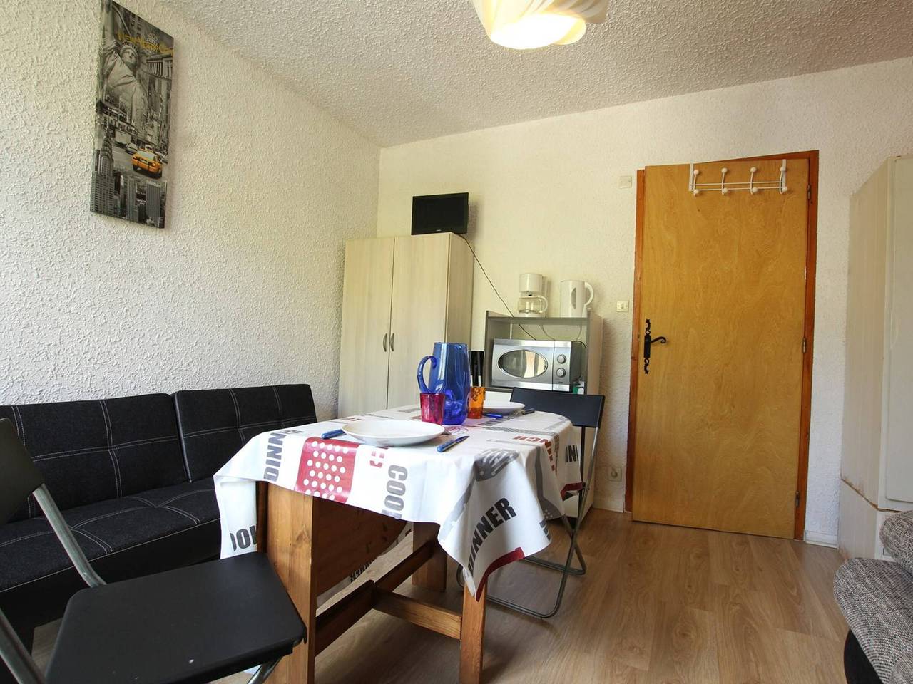 Ganze Wohnung, Gemütliches Studio für 2 Personen, Wlan, Tv, Parkplatz, Skiraum in Saint-Chaffrey, Serre Chevalier