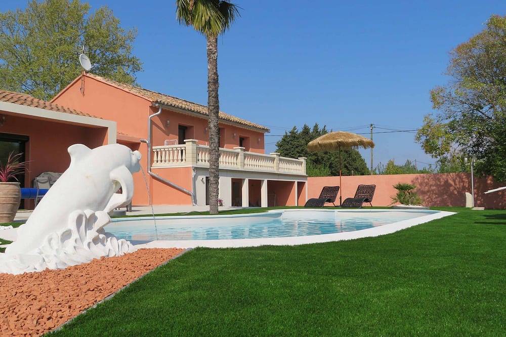 Ganze Wohnung, Unabhängiges möbliertes Studio 3 * mit Swimmingpool in L'Isle-sur-la-Sorgue, Vaucluse