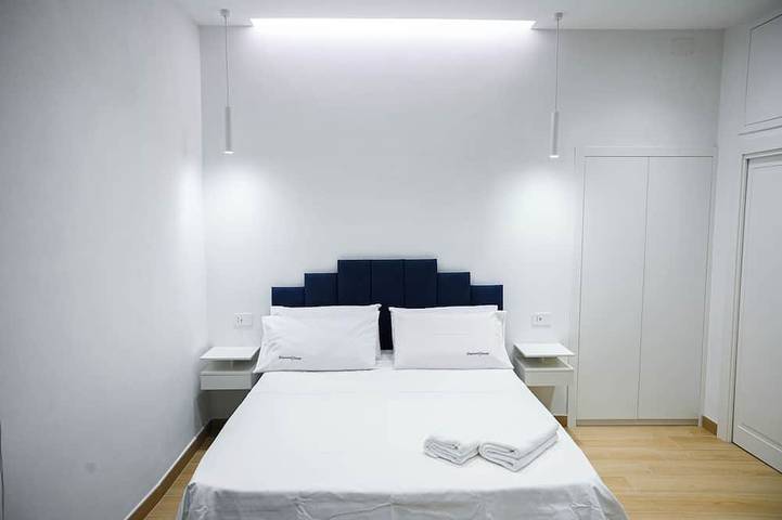 Entire apartment, A stylish and cozy studio apartment, equipped with all the amenities. in Torre del Greco, Vesuvio National Park