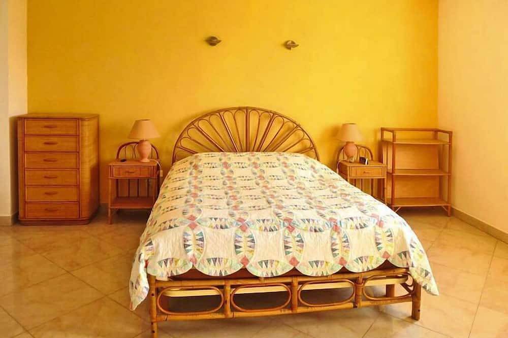 Premium villa with garden and pool, Lambesc in Lambesc, Aix-en-Provence region
