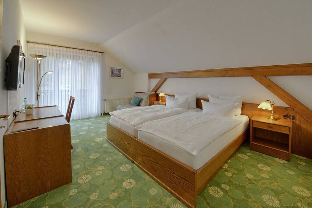 Doppelzimmer Standard - Landhotel Zur Eiche in Buxtehude, Altes Land Stade