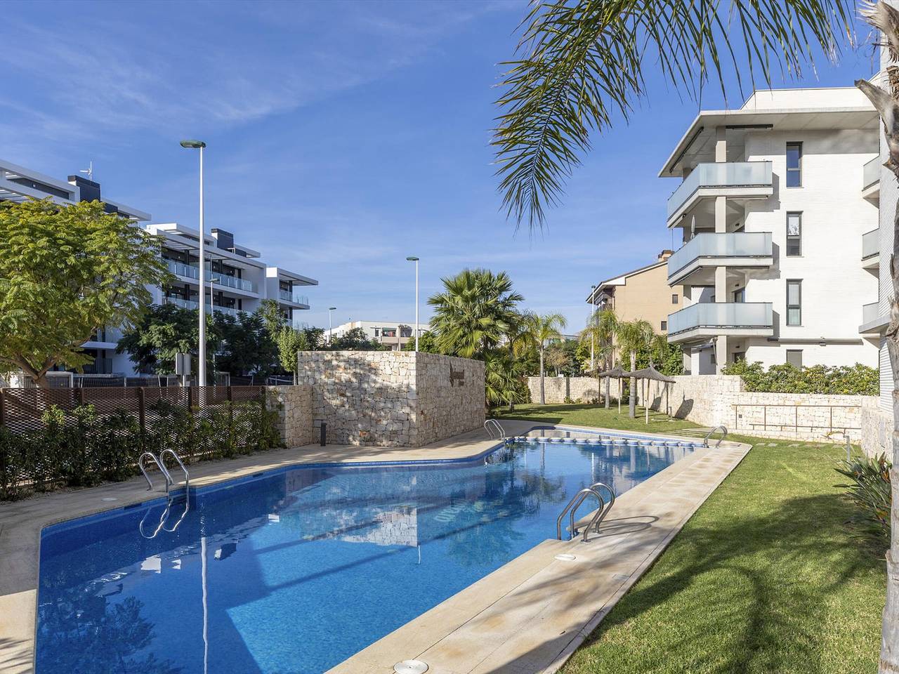 Entire apartment, Modern apartment in Javea, near El Arenal beach in Playa del Arenal, Jávea