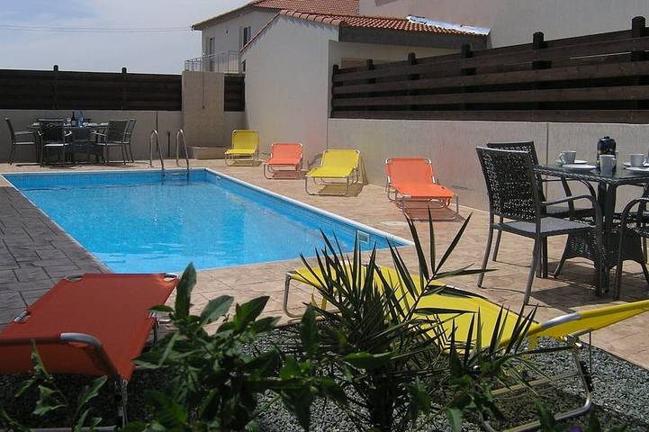 Villa for 8 people, with garden and balcony in Larnaca District