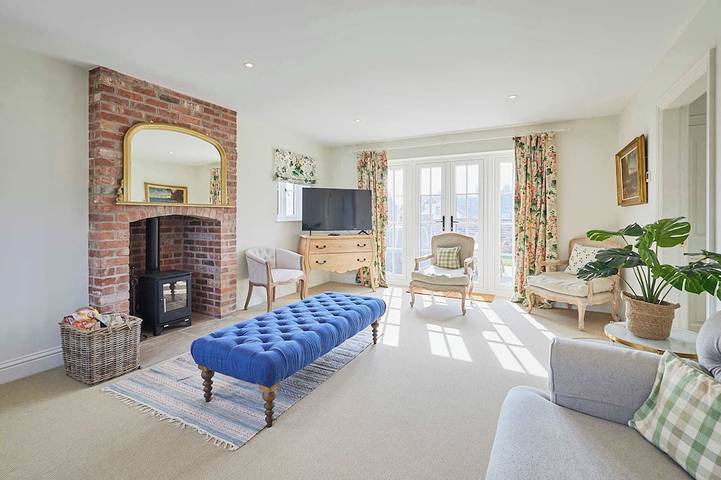 Holiday rental for 8 people, with balcony and garden as well as hot tub in Bempton