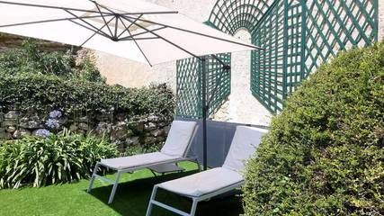 Chambre d’hôte pour 2 personnes, avec jardin ainsi que vue et piscine à Montreuil-Bellay