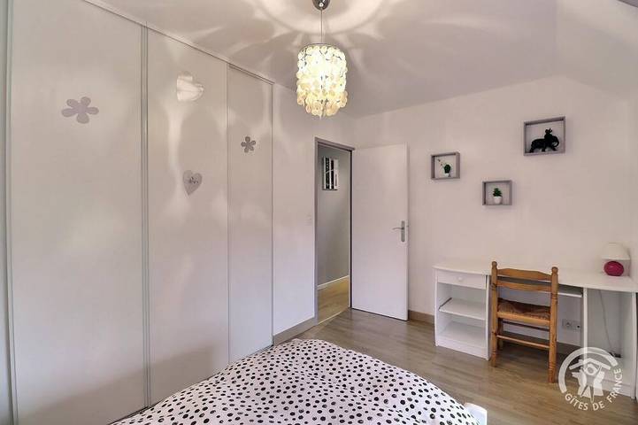 Location de vacances pour 6 personnes, avec jardin et terrasse dans Val-Couesnon - 4