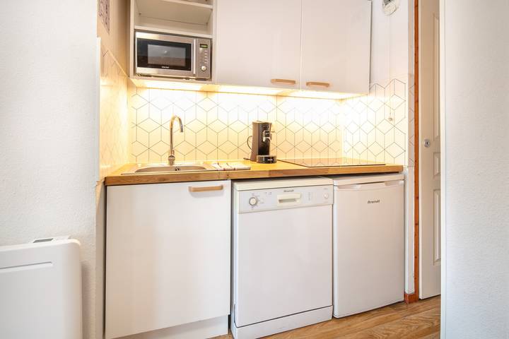 Ganze Wohnung, Ferienwohnung für 6 Personen mit Terrasse in Chamrousse, Nationalpark Écrins