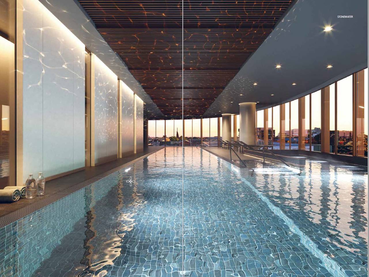 Entire apartment, High-Rise Balcony Unit with City Views, Gym, Pool in Melbourne, Moonee Valley City