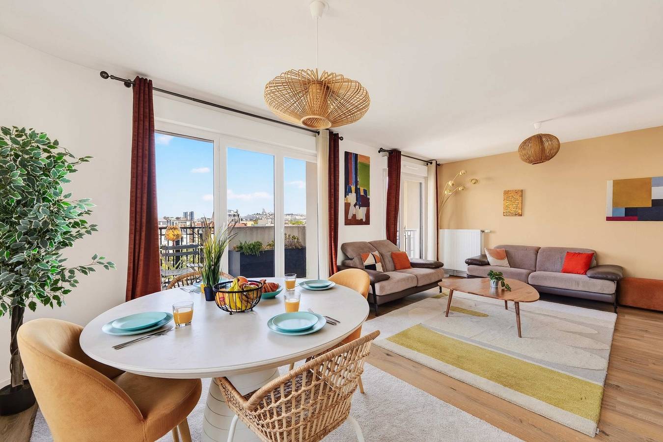 Appartement entier, Spacious & Cozy Flat with Terrace-St Ouen-Midterms in Saint-Ouen, Seine-Saint-Denis