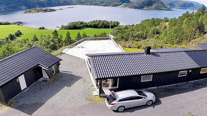 Ferienhaus für 7 Personen, mit Terrasse in Snillfjord