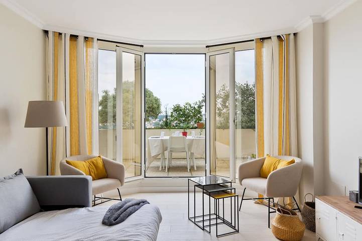Ferienwohnung für 4 Personen, mit Terrasse und Balkon/Terrasse sowie Pool - 1