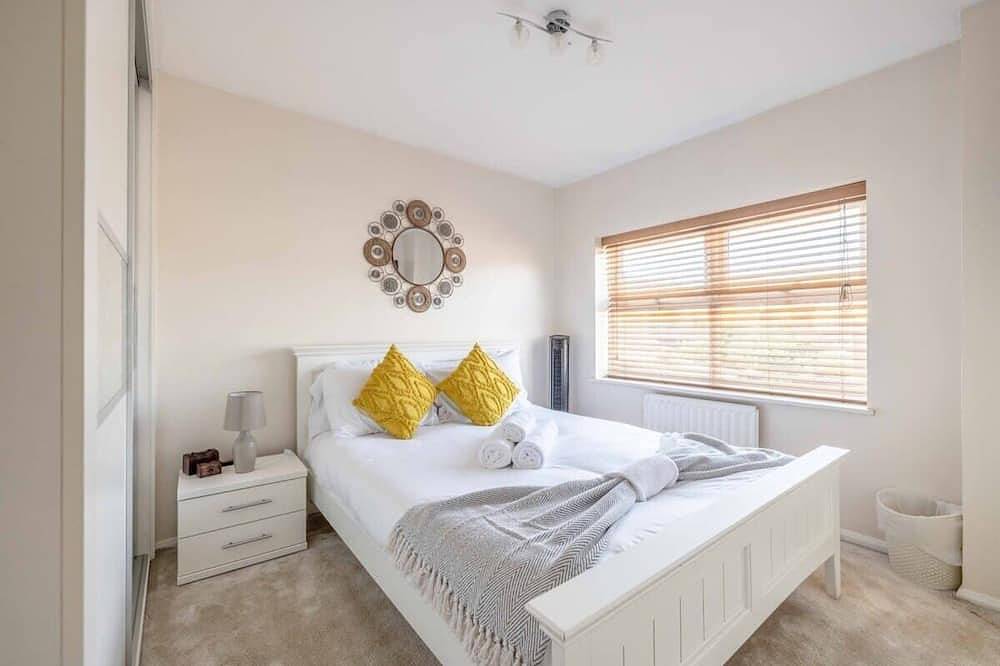 Spacious 3 Bedroom Home|Great for Families! in Slough, Berkshire