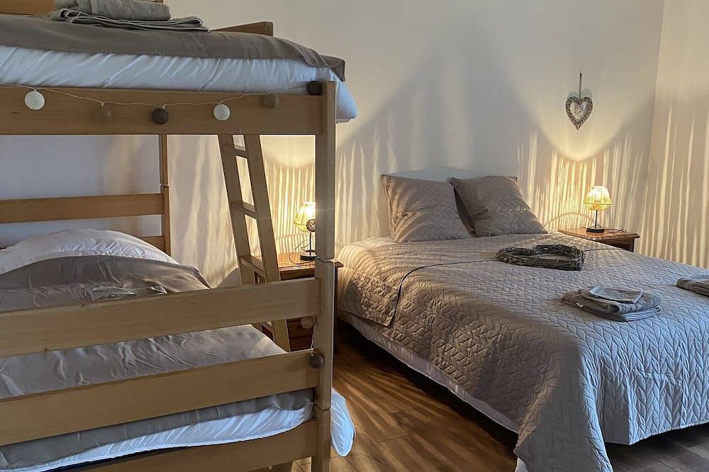 Gîte rénovée à neuf à la campagne in Lys-Saint-Georges, Région de La Châtre