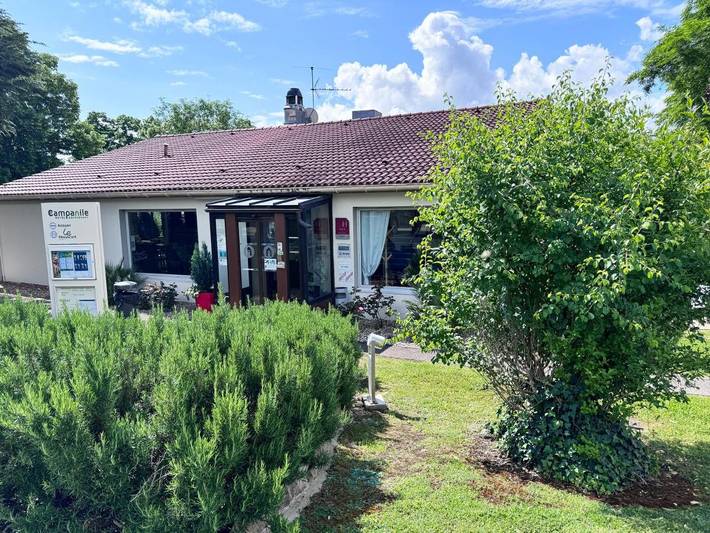 Hôtel pour 2 personnes, avec terrasse à L'Isle-d'Abeau - 2