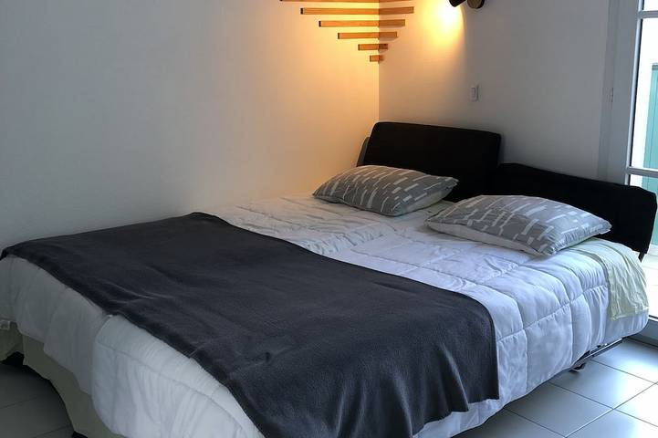 Gîte pour 2 personnes, avec terrasse à Saint-Martin-de-Ré - 2