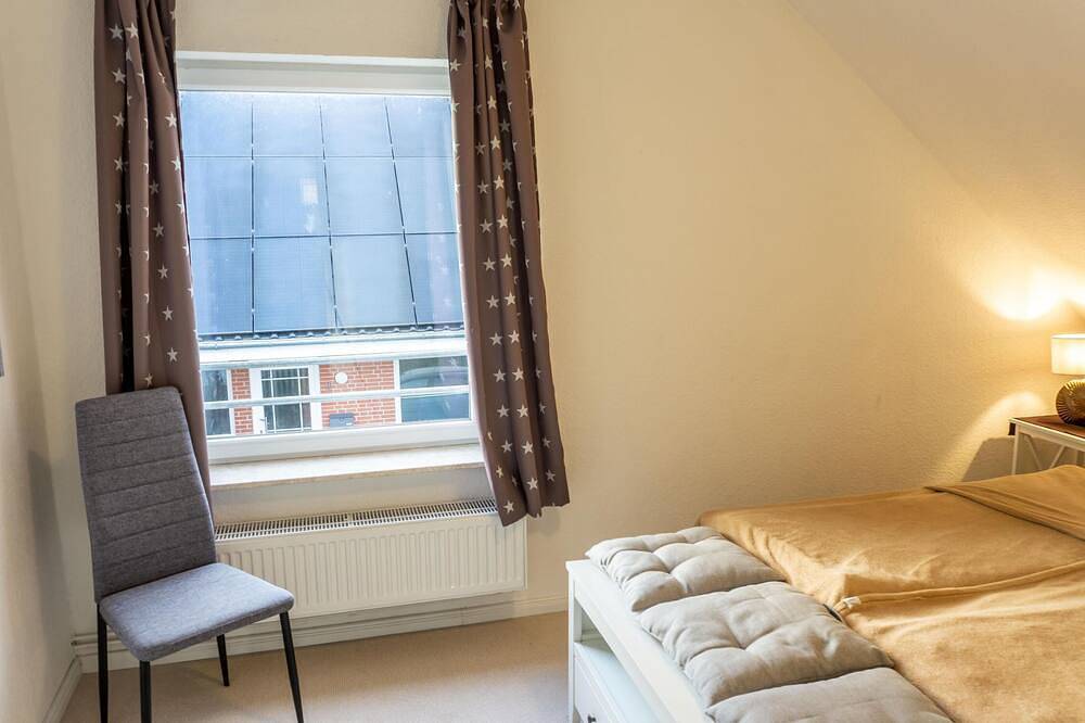 Ganze Wohnung, Komfortablee Ferienwohnung für 6 in Garding bei St. Peter-Ording in Garding, Eiderstedt
