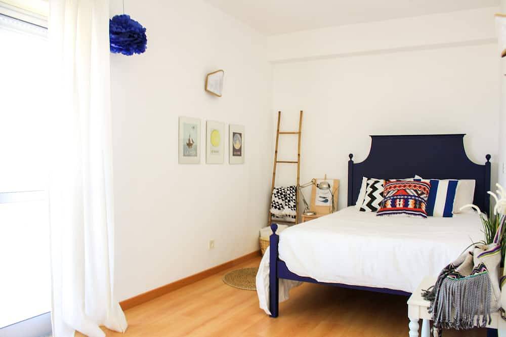 Ganze Wohnung, Casa Azul - wunderschöne Wohnung am Meer in Nazaré - Free Wifi in Praia da Nazaré, Nazaré