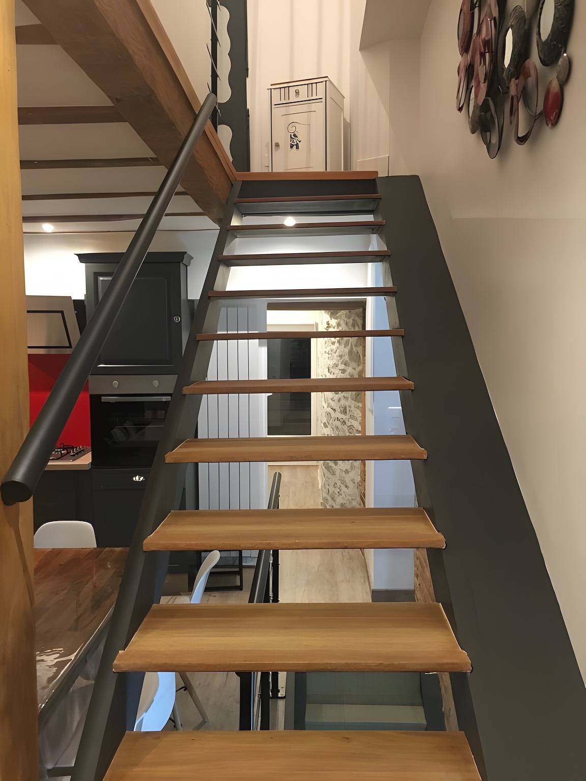 Ganze Wohnung, Appartement „Les Glycines N2“ mit privater Terrasse, Balkon und Wlan in Les Epesses, Loire-Tal