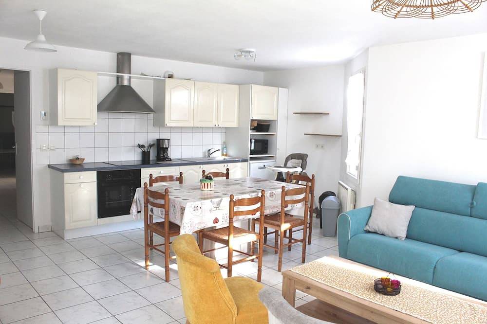 Appartement entier, Appartement T3 de plain-pied au calme au centre de Doussard in Doussard, Parc naturel régional du Massif des Bauges