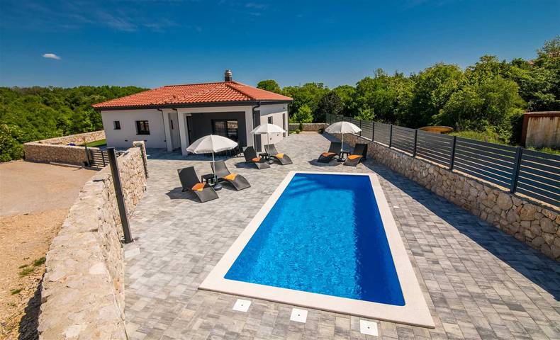 Villa mit pool für 6 Personen, mit Garten und Terrasse sowie Pool auf Krk - 2