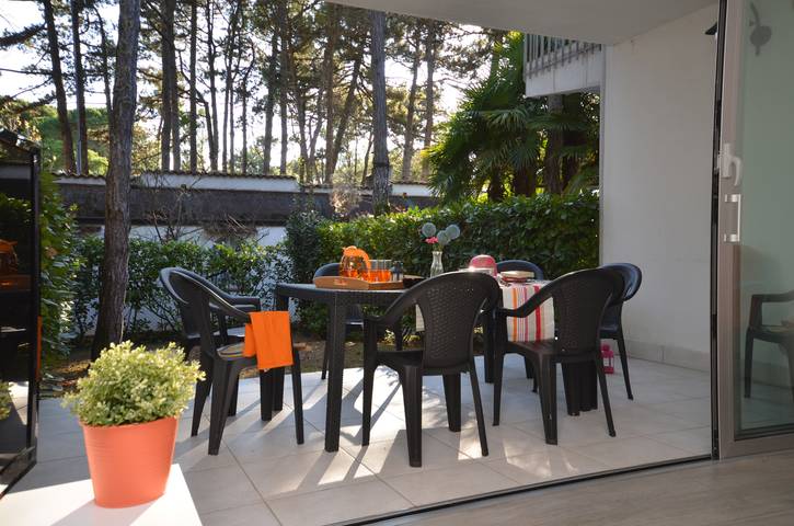 Ferienhaus für 9 Personen, mit Garten und Balkon in Lignano Pineta - 2