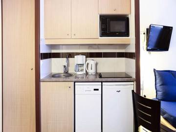 Gîte pour 5 personnes, avec piscine et balcon, adapté aux familles dans Casino de Trouville