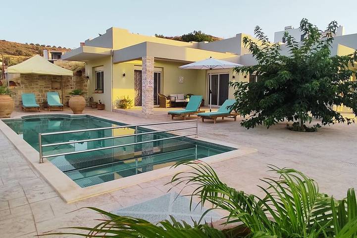 Villa für 6 Personen, mit Balkon - 1