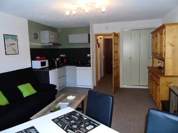 Gîte pour 4 personnes, avec balcon à Modane