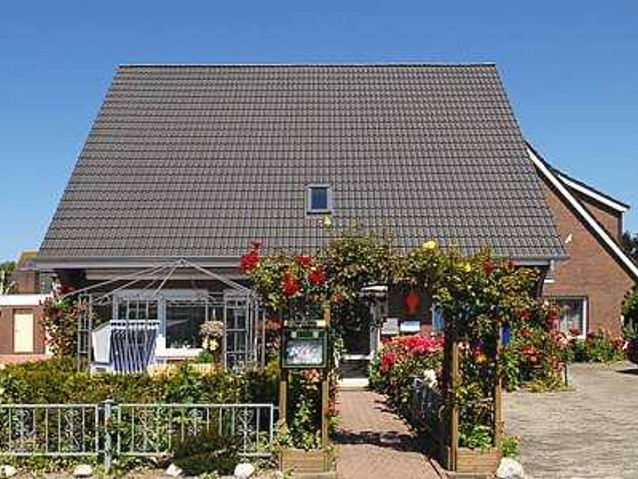 Ganze Ferienwohnung, Ferienwohnungen Wattwurm und Strandläufer im Haus Boje in Neuharlingersiel, Landkreis Wittmund