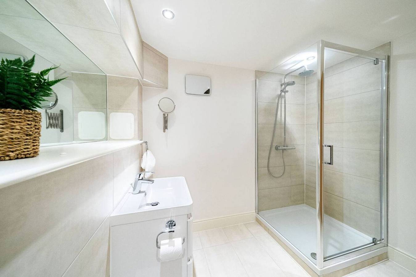 Entire apartment, Whinny Brae - Quirky Conversion in Dundee, Angus