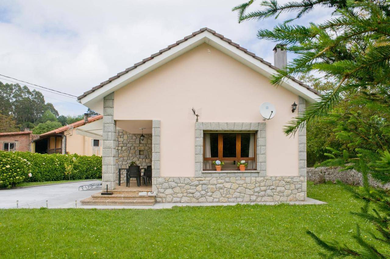 Casa Las Hortensias in Nueva de Llanes, Llanes
