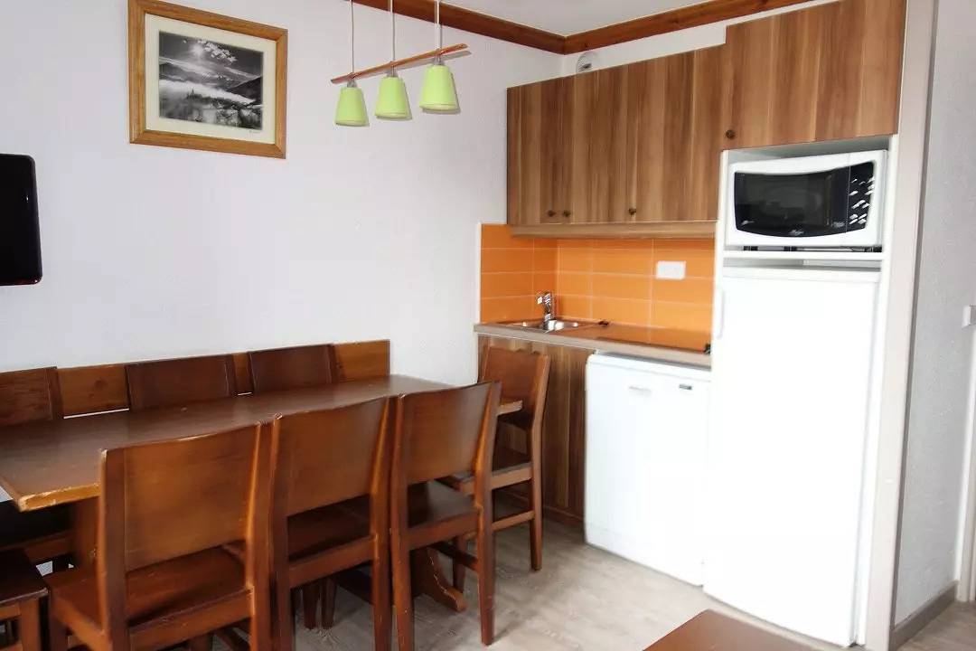 Entire apartment, Residence P&V Bergers Apt 707 in Huez, Écrins National Park