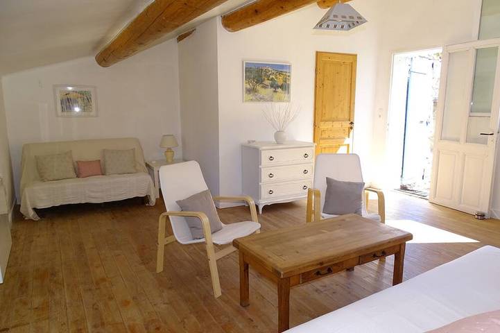 Location de vacances pour 6 personnes, avec terrasse et jardin à Fontaine-de-Vaucluse - 4