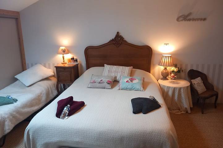 Location de vacances pour 12 personnes, avec terrasse et jardin, animaux acceptés à Gondrecourt-le-Château - 2