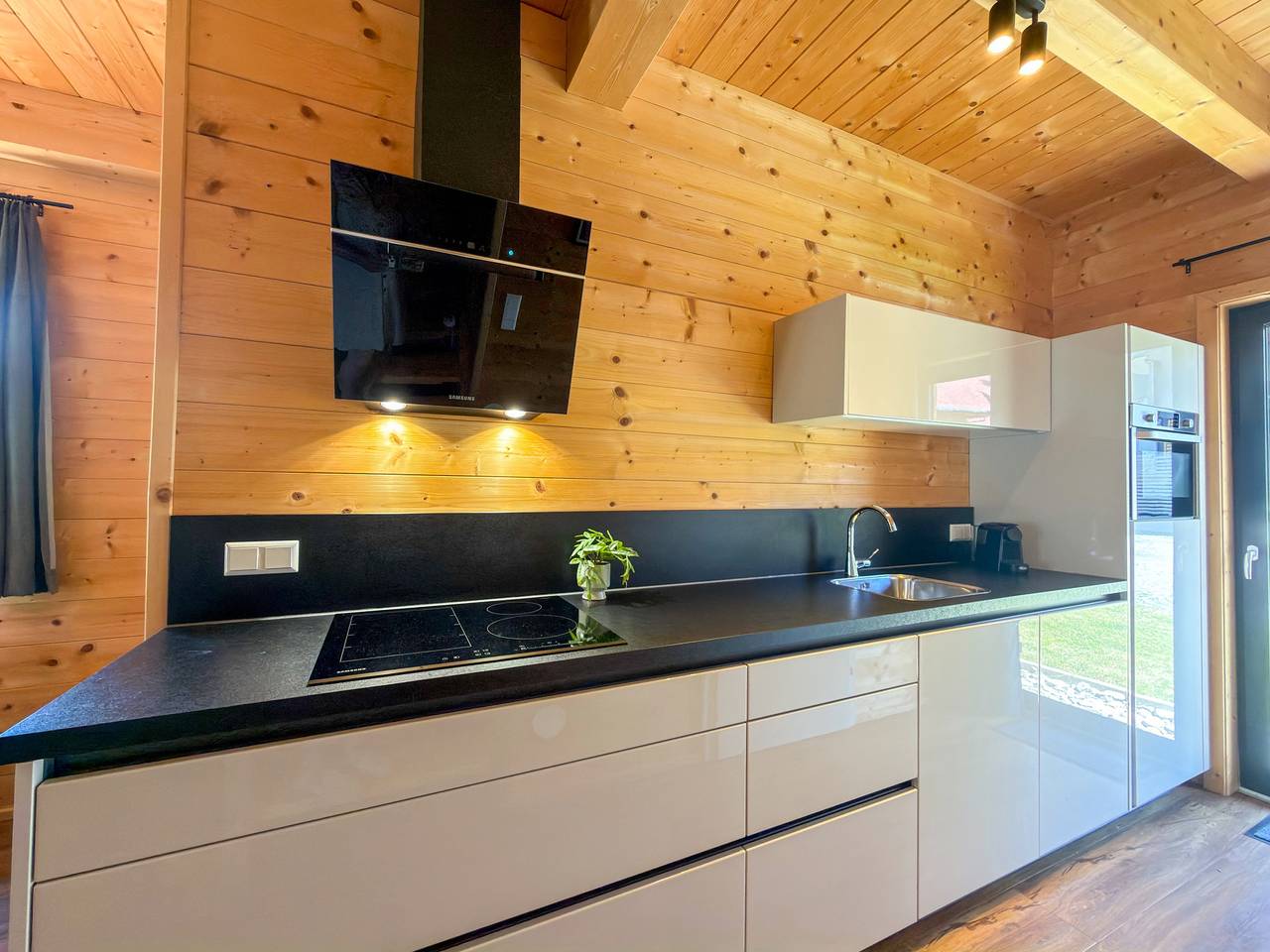 Hübsches Ferienhaus Nahe Nassfeld Skigebiet in Hermagor-Pressegger See, Bezirk Hermagor