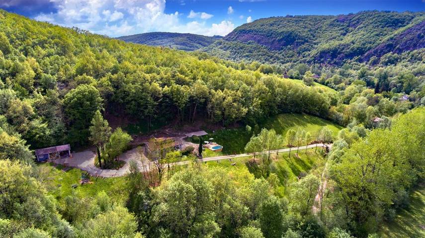 Location de vacances pour 4 personnes, avec terrasse ainsi que jardin et piscine, animaux acceptés à Bruniquel - 2