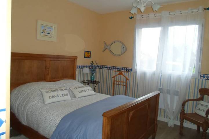 Location de vacances pour 6 personnes, avec terrasse et jardin dans Plage Du Men Armor - 2