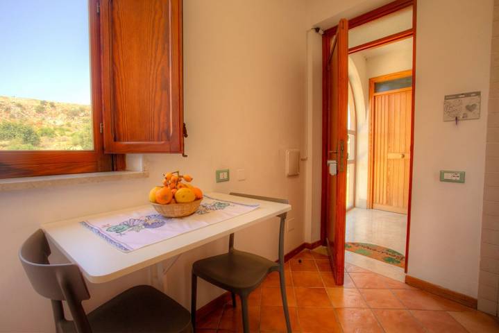 Apartamento entero, Apartamento de vacaciones para 2 personas con balcón/terraza in San Vito Lo Capo, Provincia de Trapani