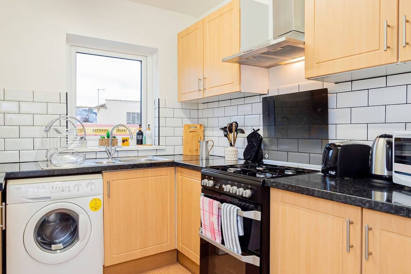 Entire apartment, Free Parking 1 Bedroom Flat   Sleeps 4   Abingdon in Oxford, Oxfordshire